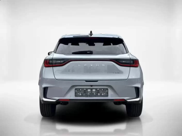 Foto van Lexus LBX