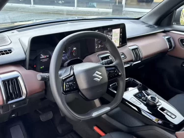 Foto van Suzuki e VITARA