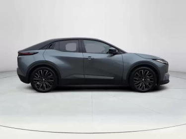 Foto van Toyota C-HR+