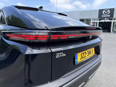 Foto van Toyota C-HR+