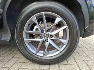 Foto van Lexus LBX