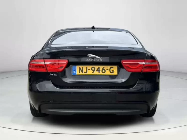 Foto van Jaguar XE