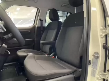 Foto van Hyundai INSTER