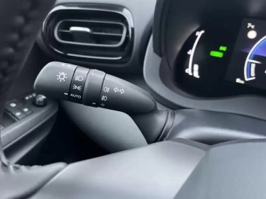 Foto van Mazda 2 Hybrid