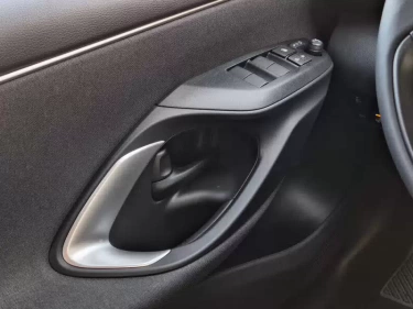 Foto van Mazda 2 Hybrid