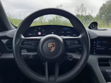 Foto van Porsche Taycan