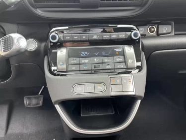 Foto van Hyundai INSTER