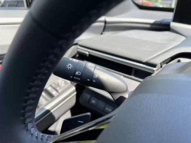 Foto van Toyota C-HR+
