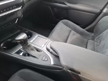 Foto van Lexus UX