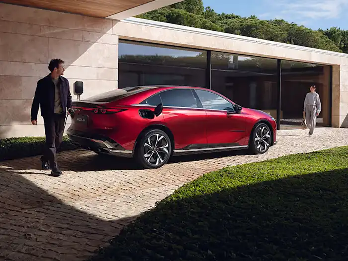 Ontdek de nieuwe Mazda6e Business Editions