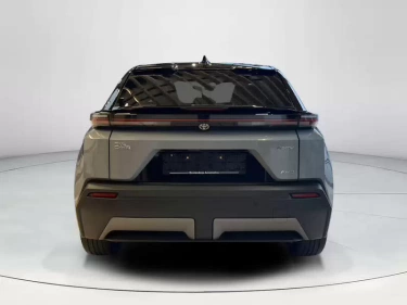 Foto van Toyota C-HR+