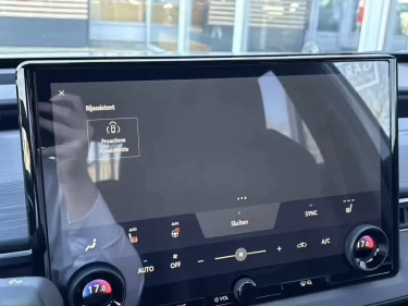 Foto van Toyota C-HR+