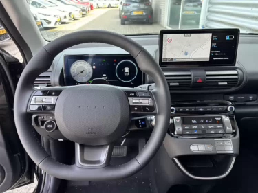 Foto van Hyundai INSTER