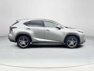 Foto van Lexus NX