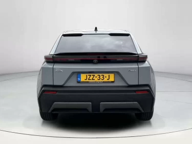 Foto van Toyota C-HR+