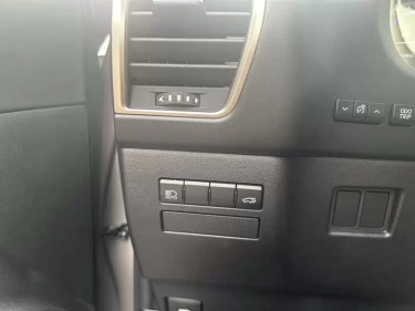 Foto van Lexus NX