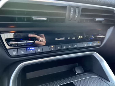 Foto van Mazda CX-60
