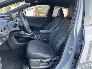 Foto van Toyota C-HR+