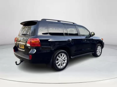 Foto van Toyota Land Cruiser V8