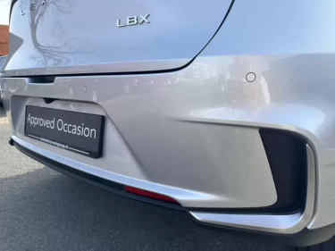 Foto van Lexus LBX