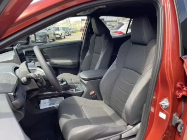 Foto van Toyota C-HR+