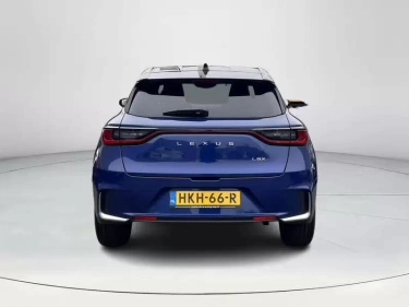 Foto van Lexus LBX
