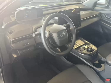 Foto van Toyota C-HR+