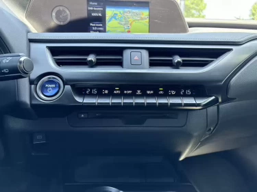Foto van Lexus UX