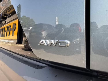 Foto van Toyota C-HR+