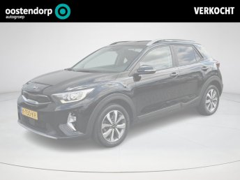 Kia Stonic 1.0 T-GDi MHEV DynamicPlusLine Automaat| Airconditioning| Navigatie| parkeersensoren achter| Camera achter| Keyless entry en start| Rijklaar occasion 2021