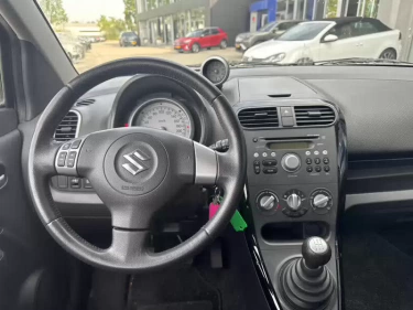 Foto van Suzuki Splash