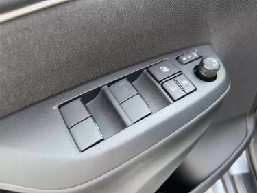 Foto van Mazda 2 Hybrid