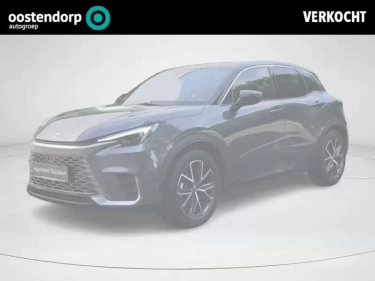 Foto van Lexus LBX