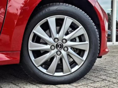 Foto van Mazda 2 Hybrid
