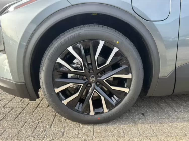 Foto van Toyota C-HR+