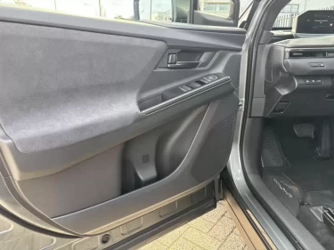 Foto van Toyota C-HR+