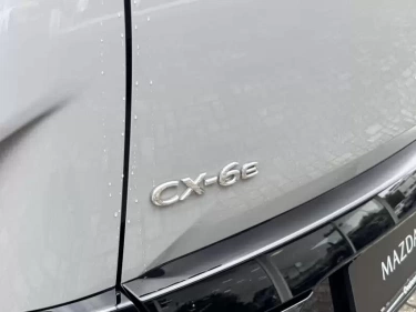 Foto van Mazda CX-6e