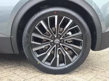 Foto van Toyota C-HR+