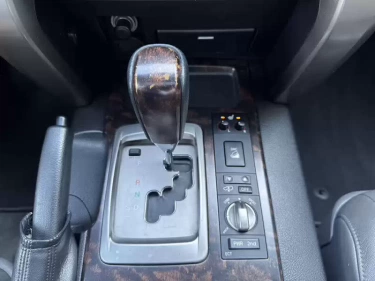 Foto van Toyota Land Cruiser V8