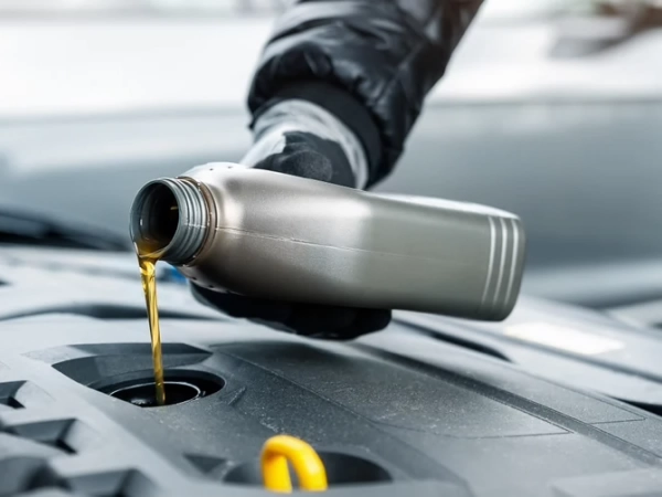 Iedere 15.000 kilometer je motorolie verversen? Zo zit het