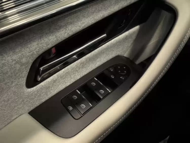 Foto van Mazda CX-80