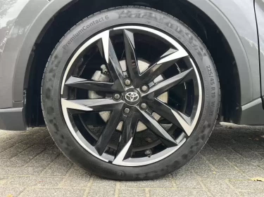 Foto van Toyota C-HR