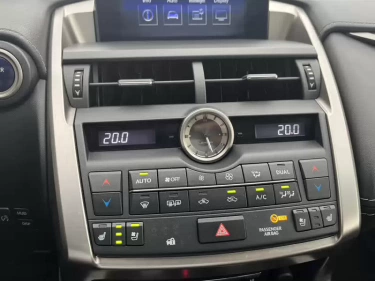 Foto van Lexus NX