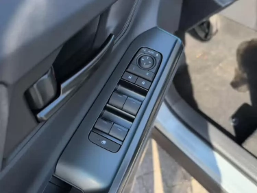 Foto van Toyota C-HR+