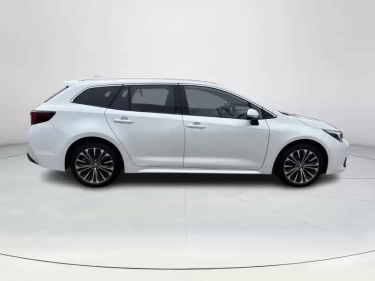 Foto van Toyota Corolla Touring Sports