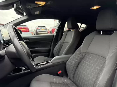 Foto van Toyota C-HR