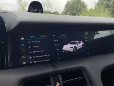Foto van Porsche Taycan