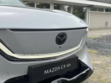 Foto van Mazda CX-6e