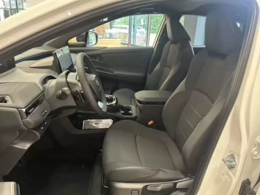 Foto van Toyota C-HR+